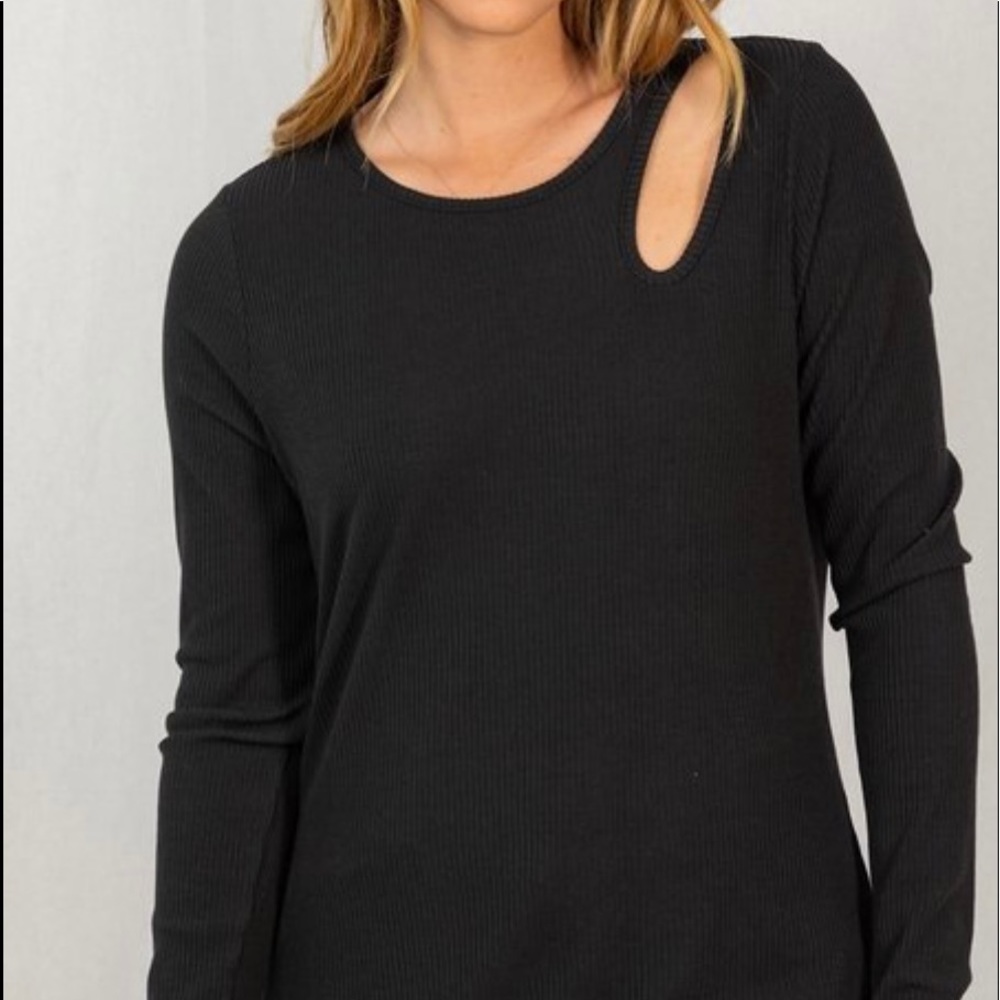 Cut out long sleeve top